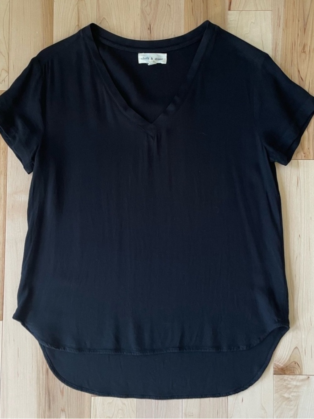 Cloth & Stone Black V-Neck Short Sleeve Drapey Tee